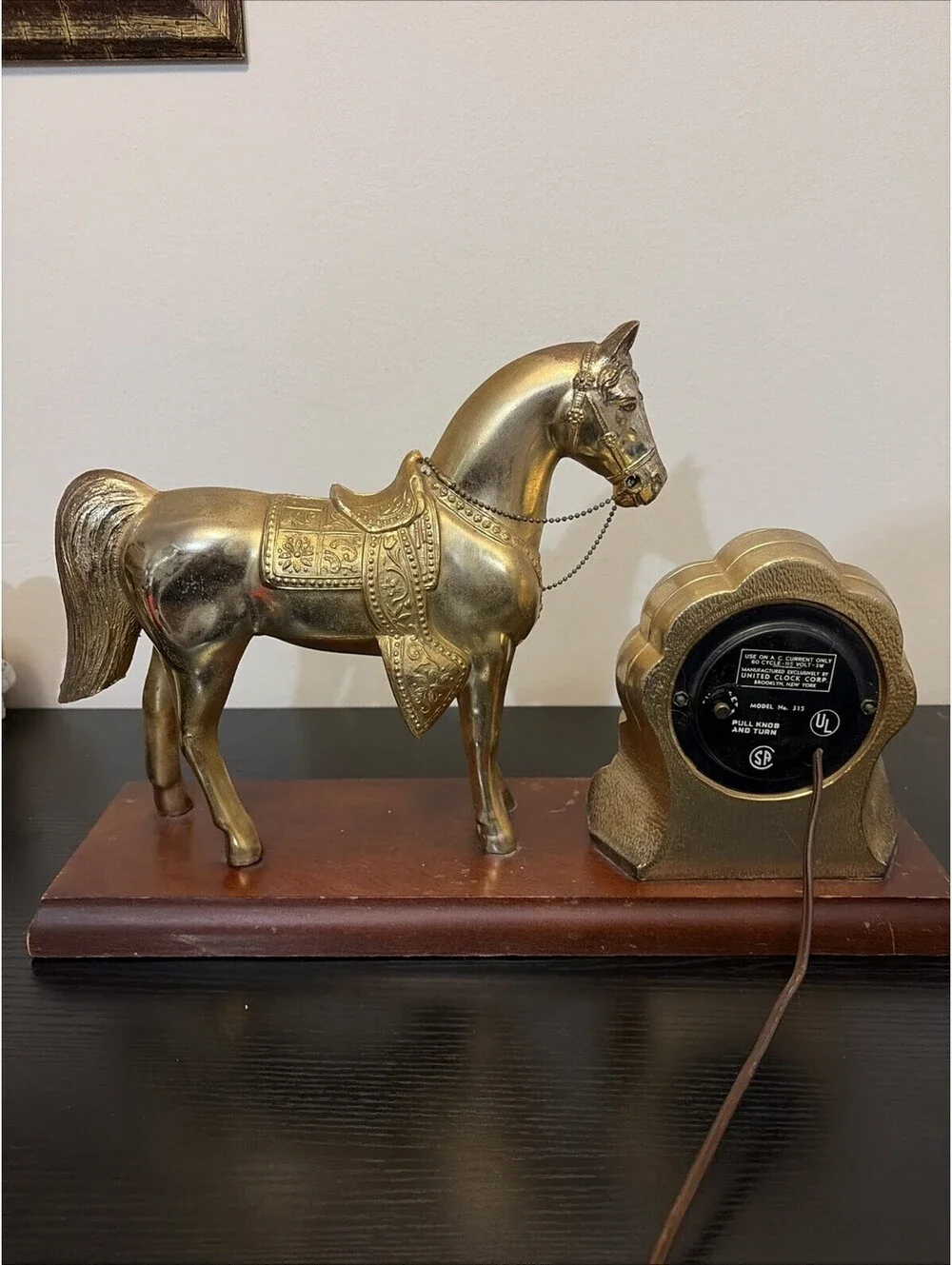 Vtg 1940s United Clock Co. Western Horse Brass Mantel Clock Model 315 Working